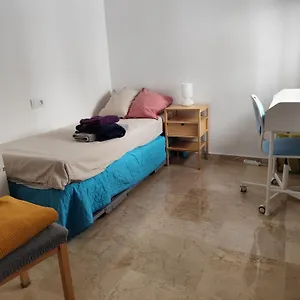 Habitación en casa particular Confortable Habitación Céntrica En Piso Privado, Málaga